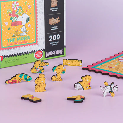 Snoopy The More The Merrier wooden jigsaw puzzle detail
